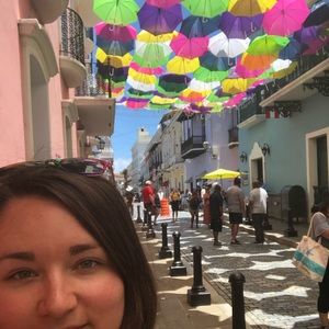 Meet your Posher, Lauren